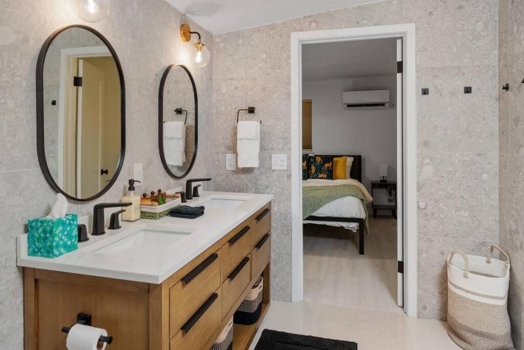 Smart Bungalow: 10-Min To Uf, Central Location Гейнсвилл Экстерьер фото